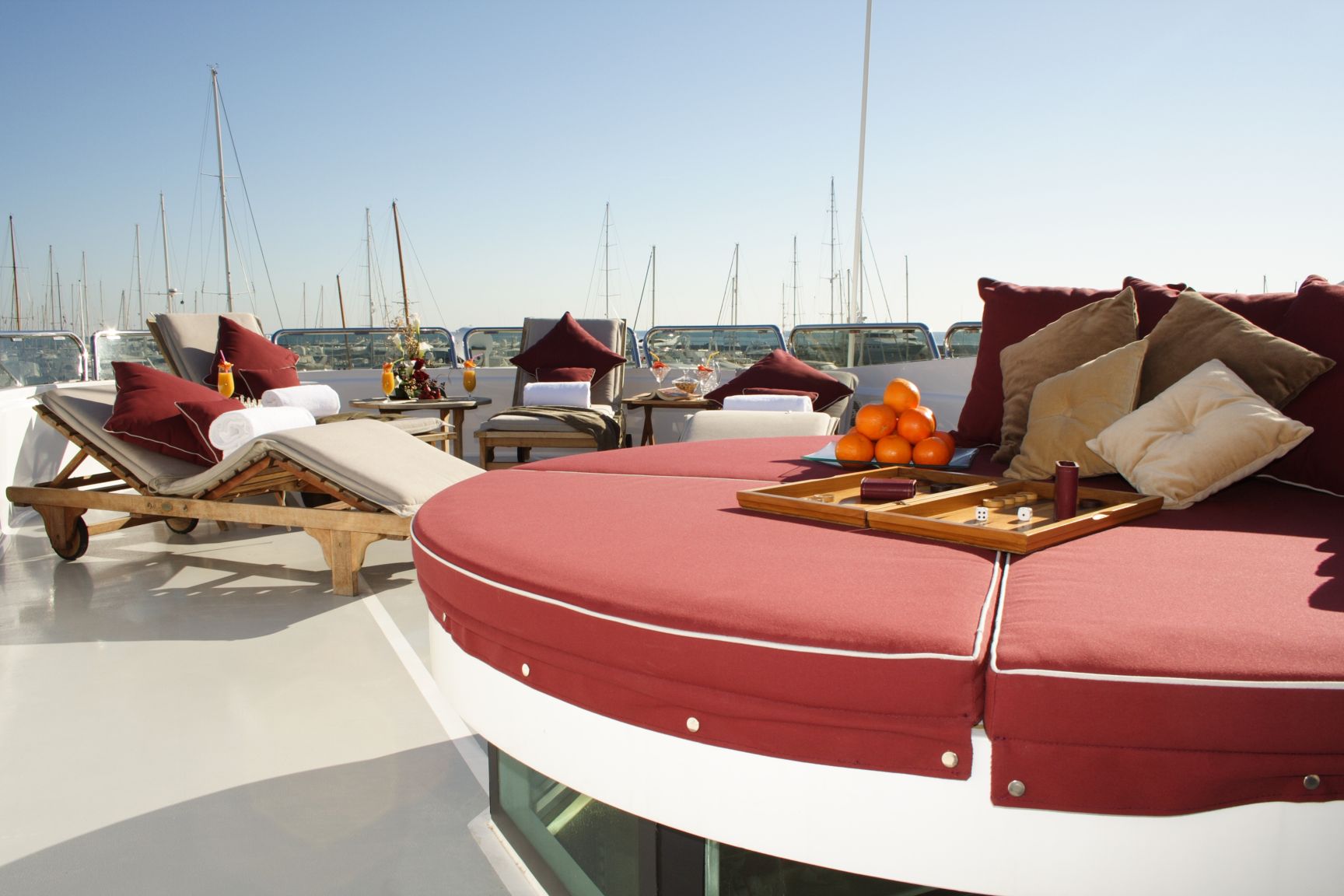 Flybridge 00001.jpg