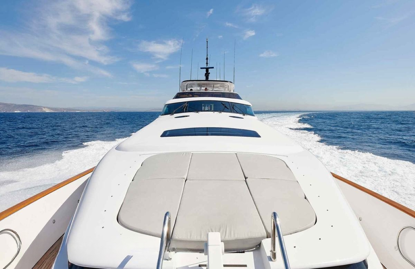 Foredeck Relaxation Area.jpg