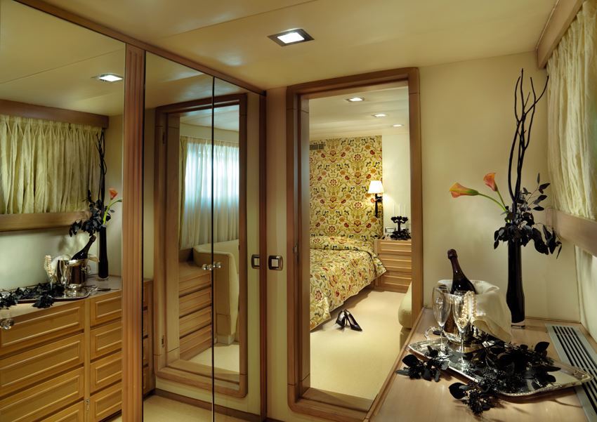 Interior 00005.jpg