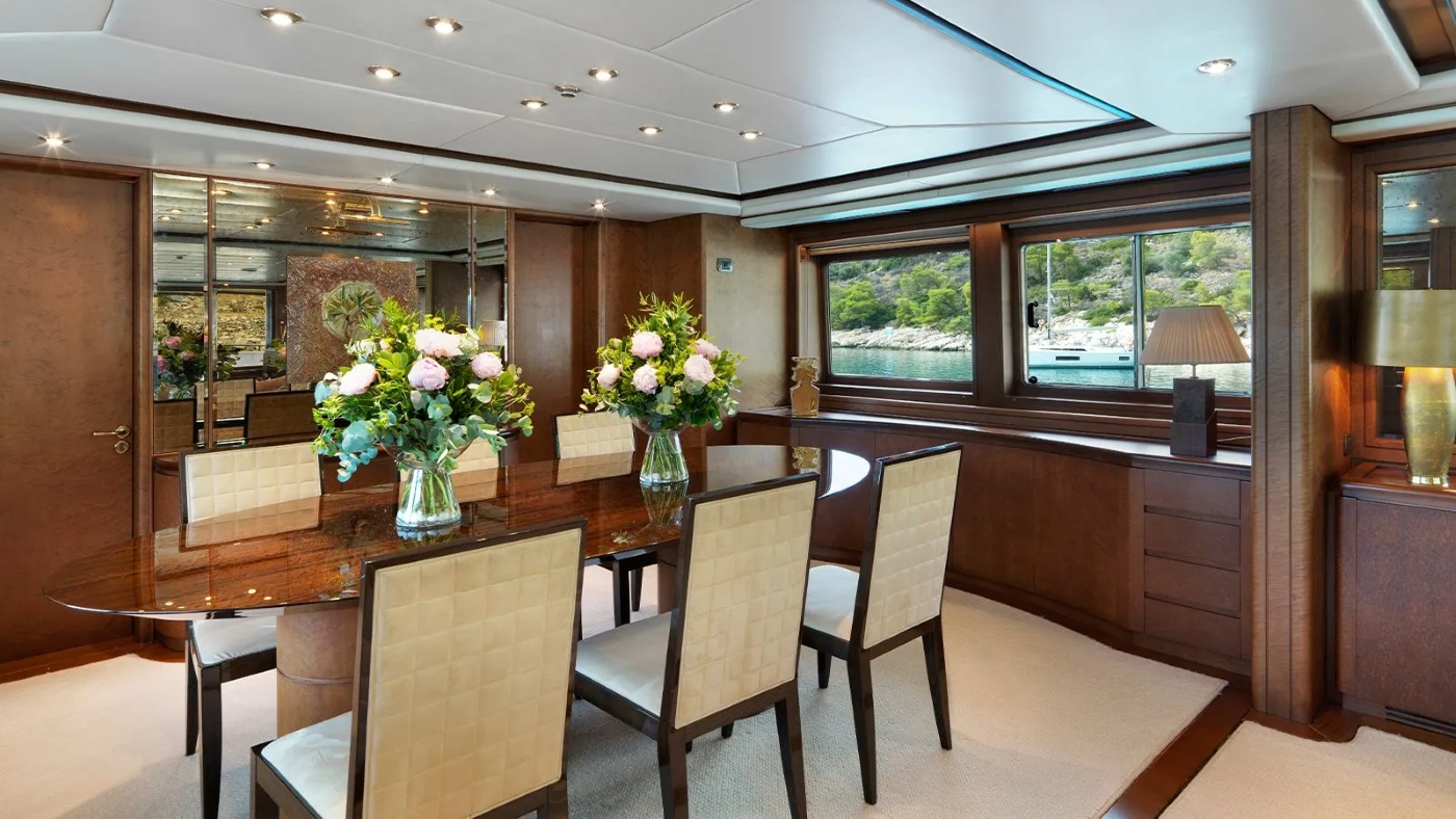 Interior Relaxation Area With Sea Views 03.jpg