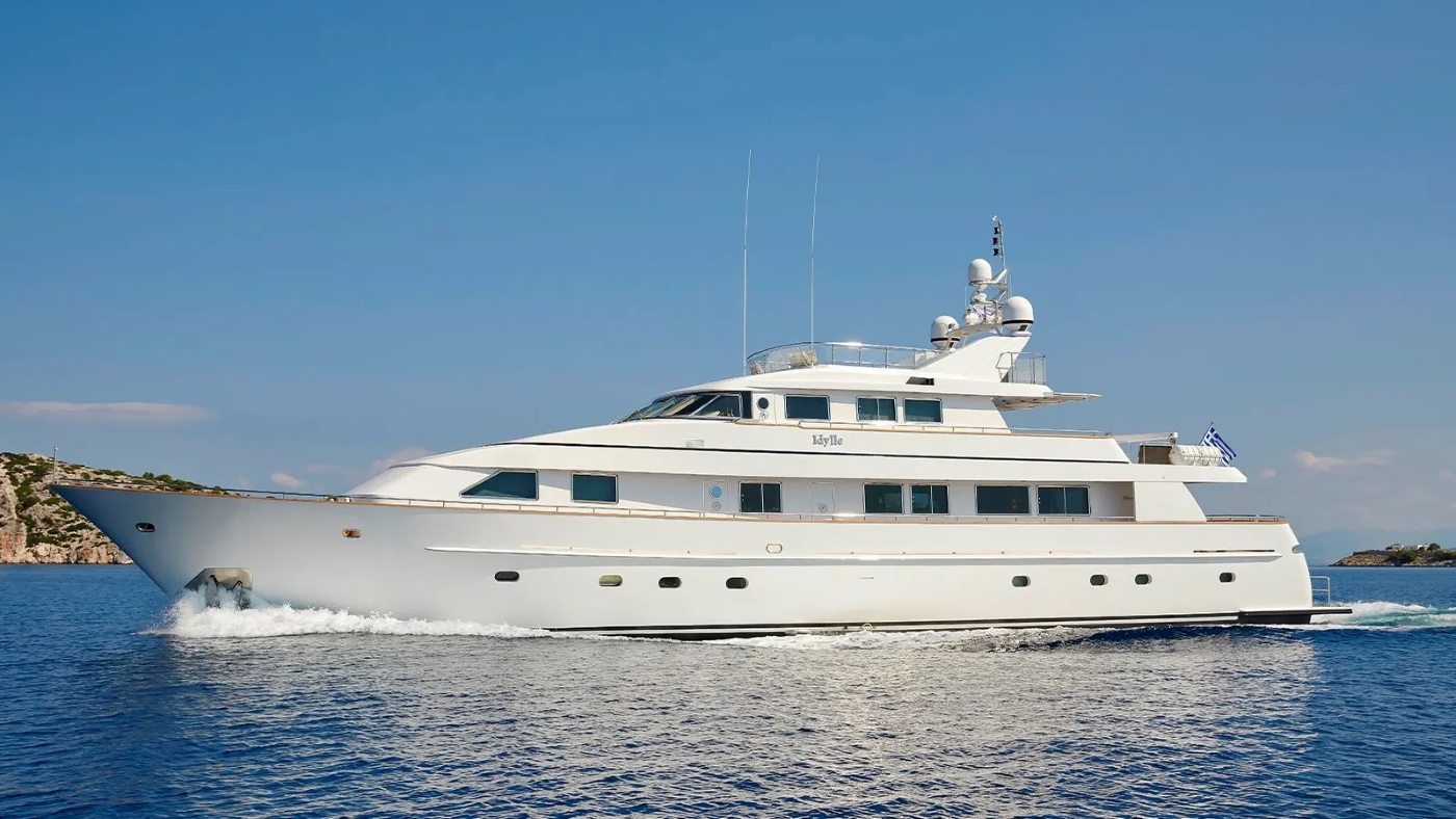 Luxury Yacht Idylle.jpg