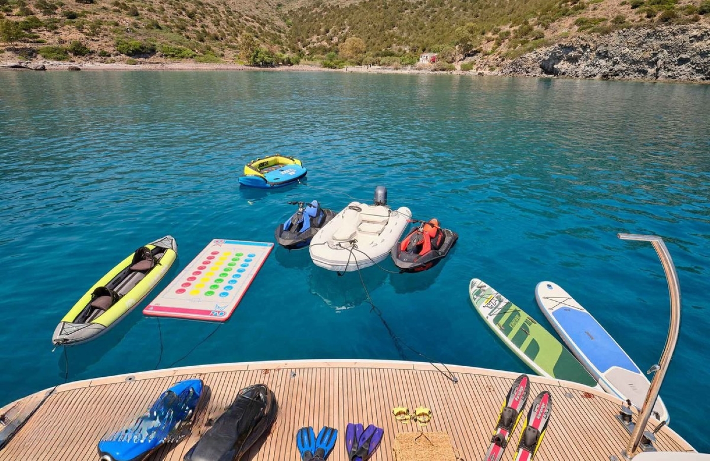 Playzone Area With Water Toys 05.jpg