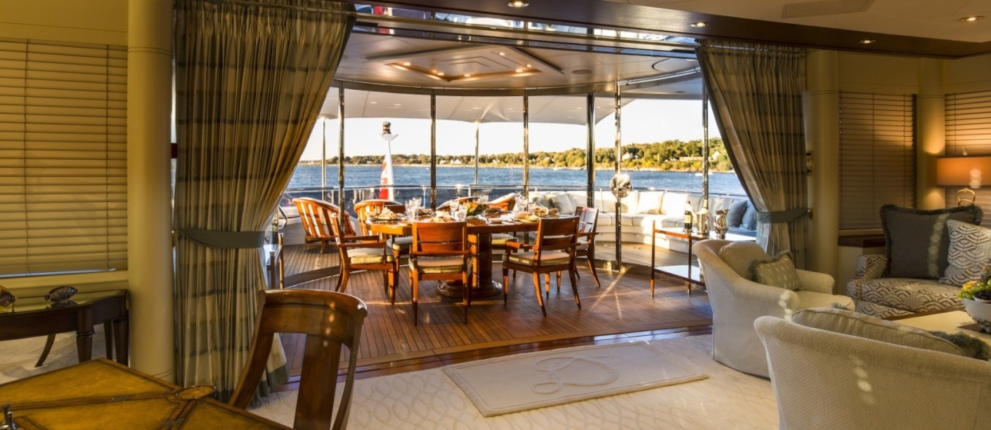 Yacht BLUE MOON by Feadship - Aft Seating (2).jpg