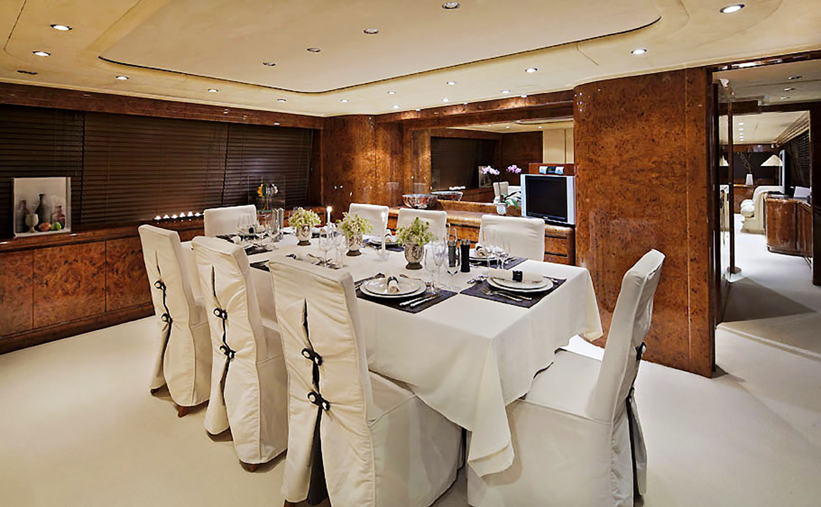 dining area.jpg