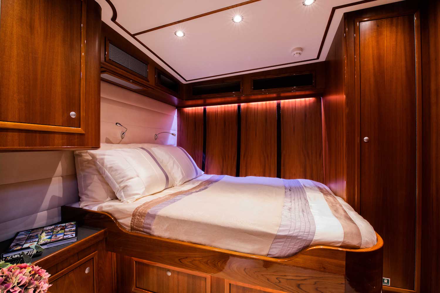 cabin .jpg