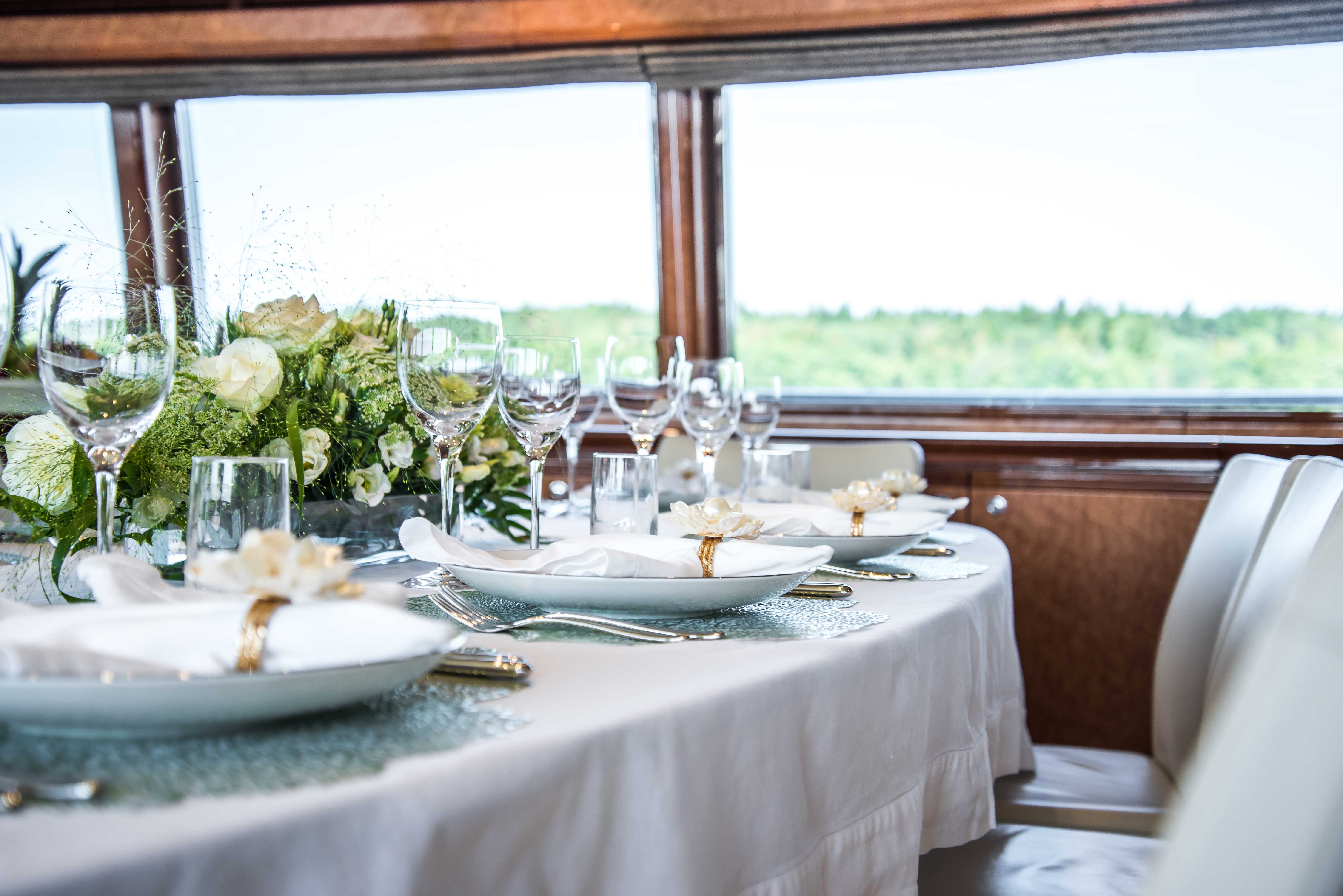 dining set up detail.jpg