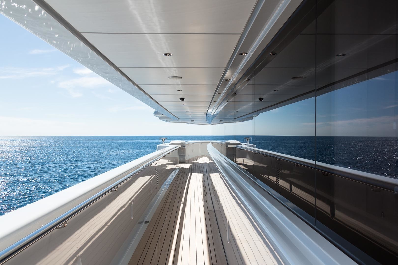 [115m-Yacht-LUNA]-5871-11.jpg