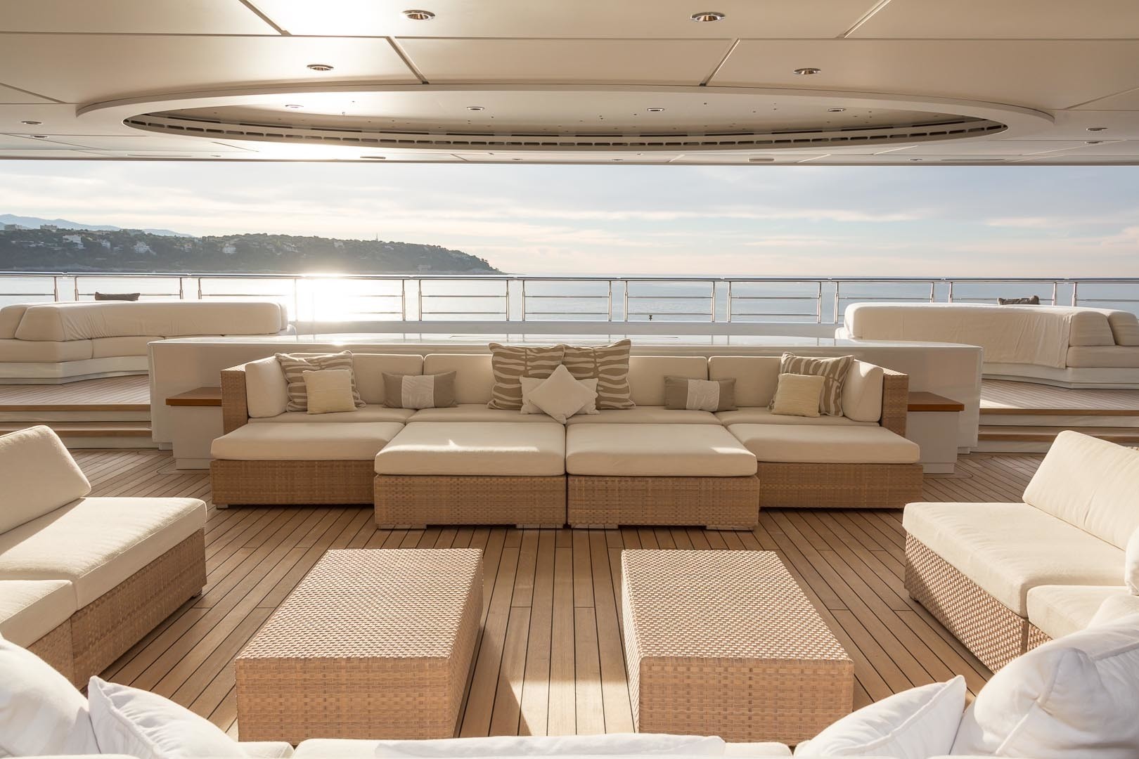 [115m-Yacht-LUNA]-5871-126.jpg