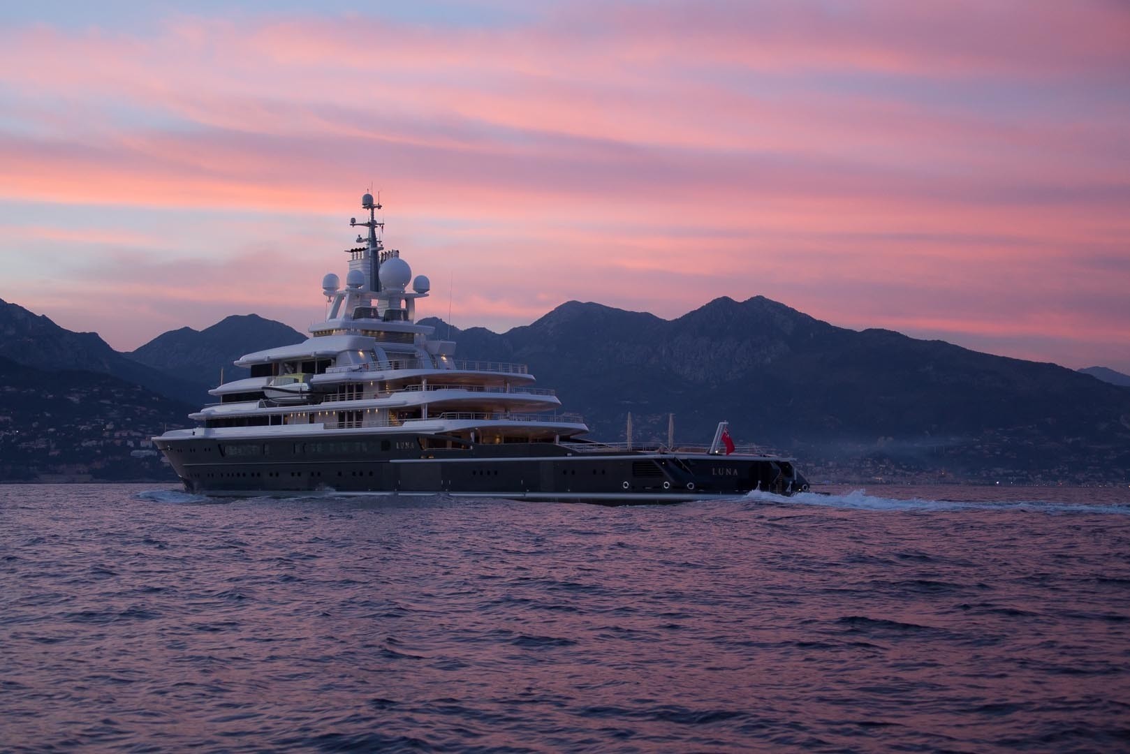 [115m-Yacht-LUNA]-5871-163.jpg