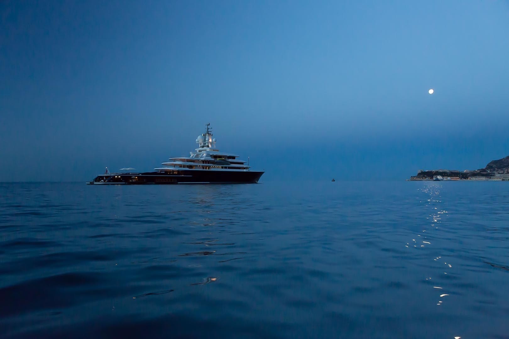 [115m-Yacht-LUNA]-5871-36.jpg