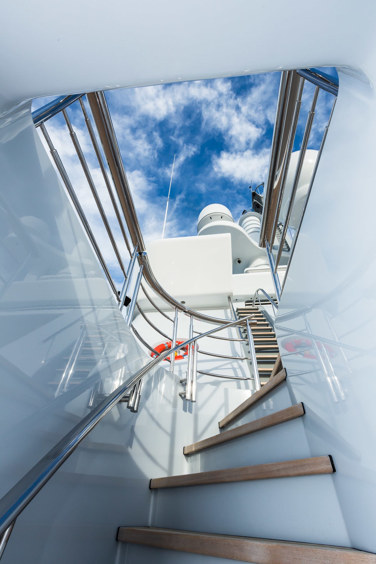 [115m-Yacht-LUNA]-5871-43.jpg