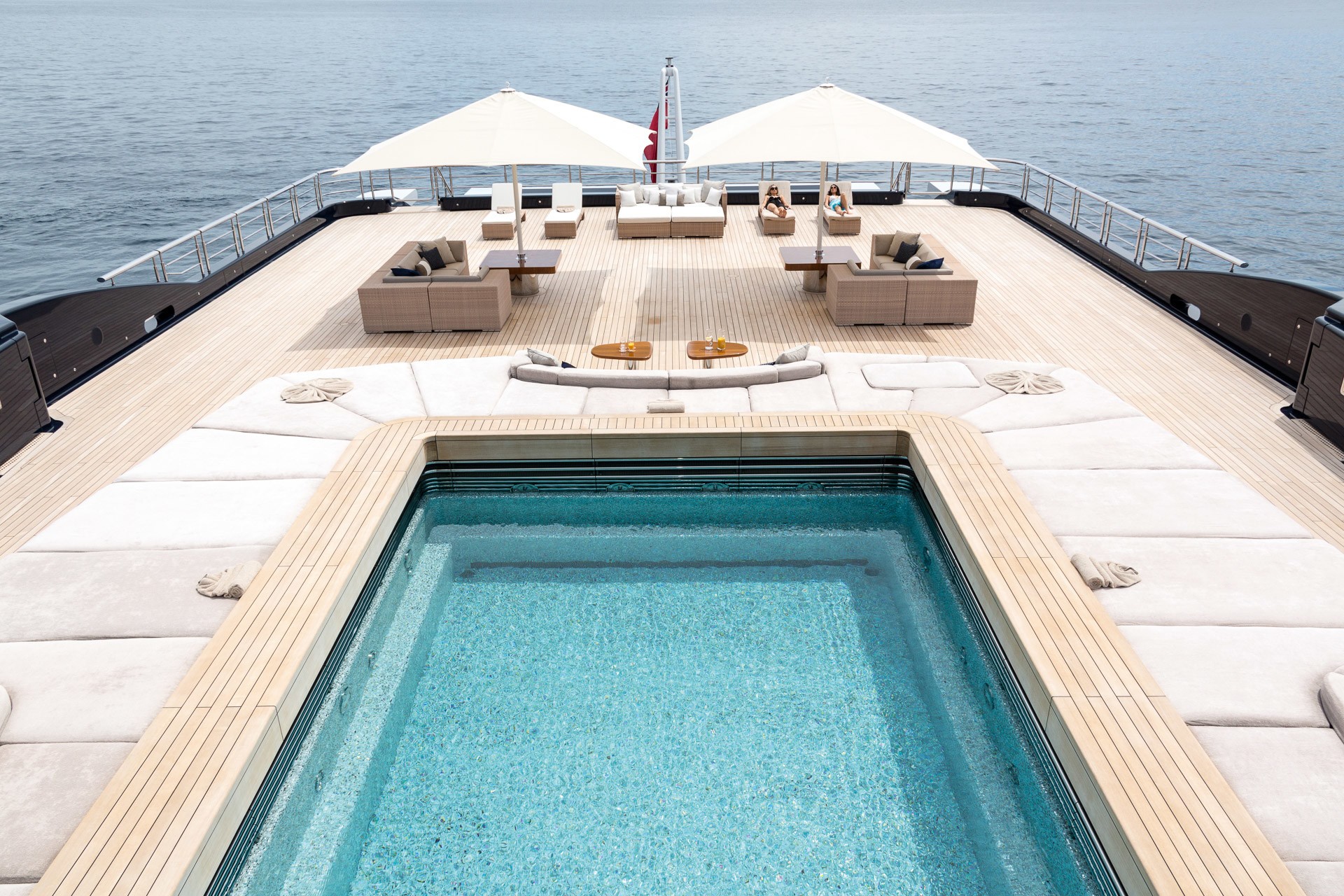 [115m-Yacht-LUNA]-5871-94.jpg