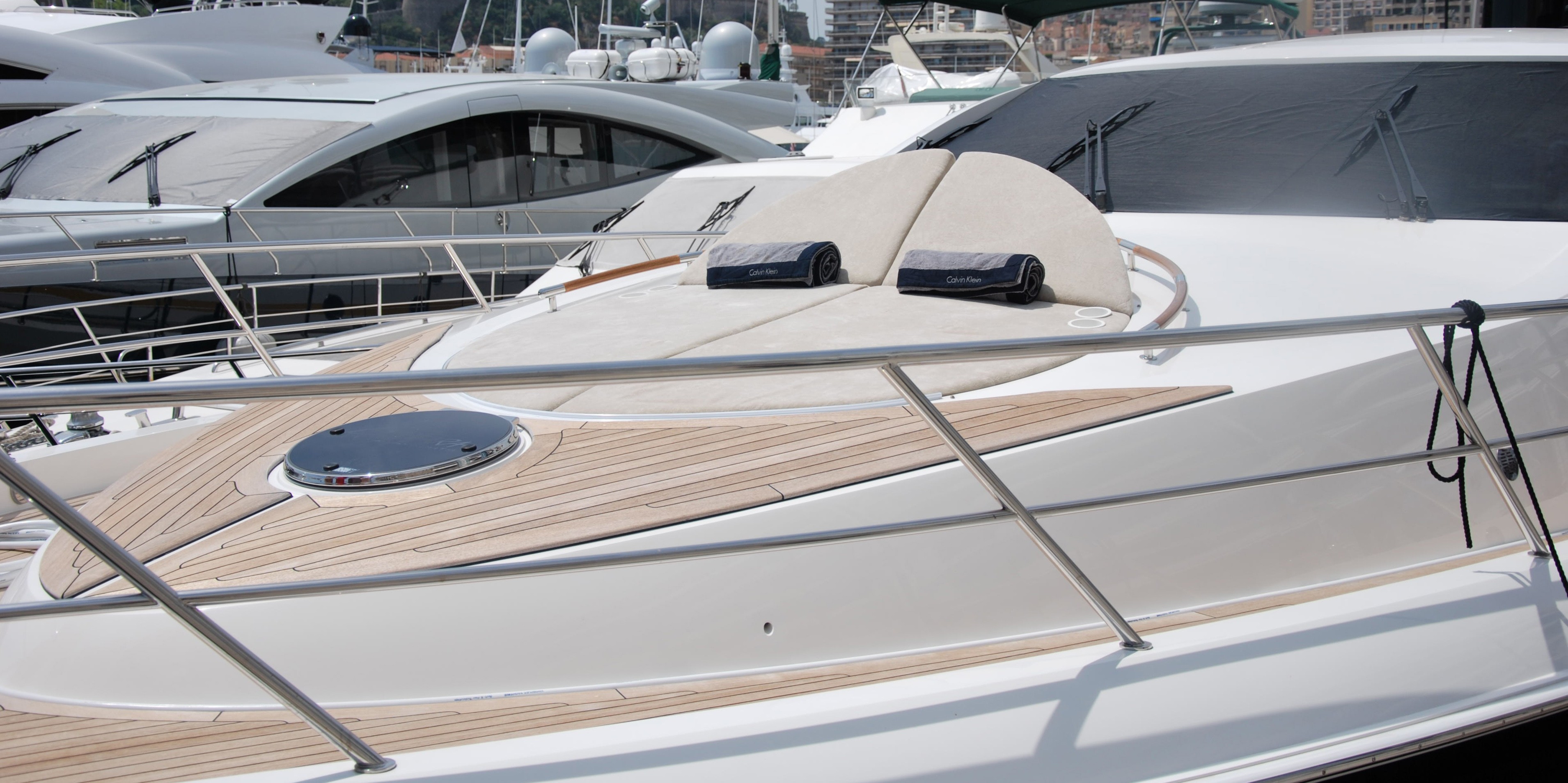 [23m-Yacht-CARBON]-5988-130.jpg