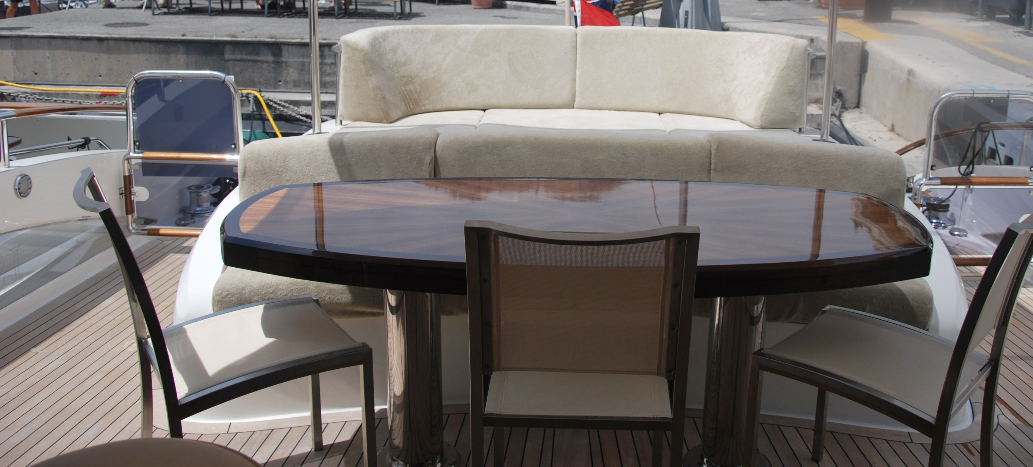 [23m-Yacht-CARBON]-5988-173.jpg