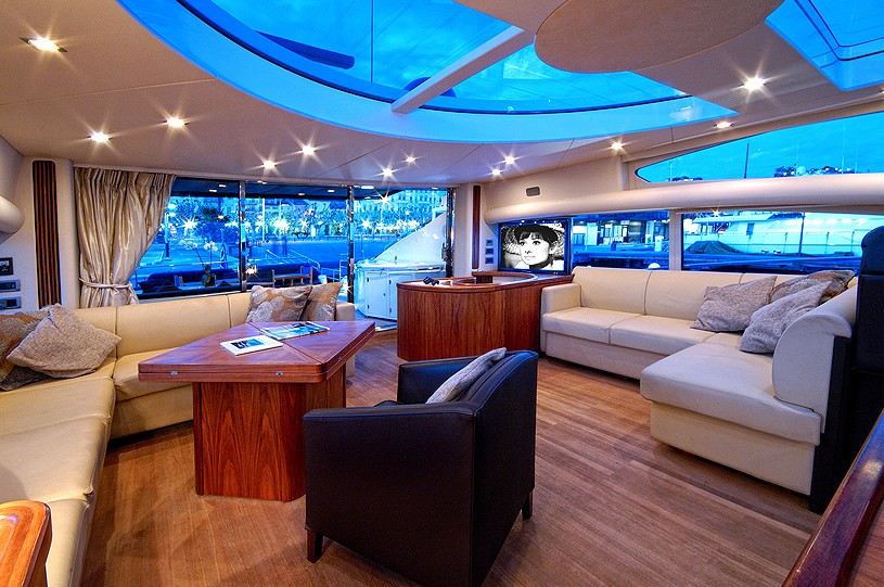 [24m-Yacht-LOW-PROFILE]-5676-125.jpg