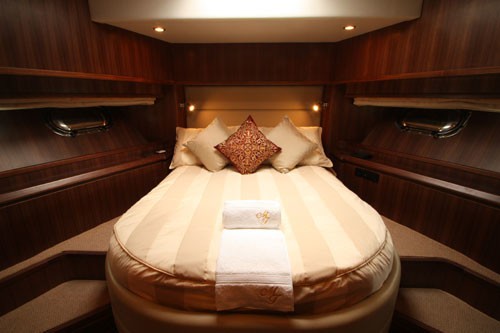 [24m-Yacht-MIDAS-TOUCH]-5974-99.jpg