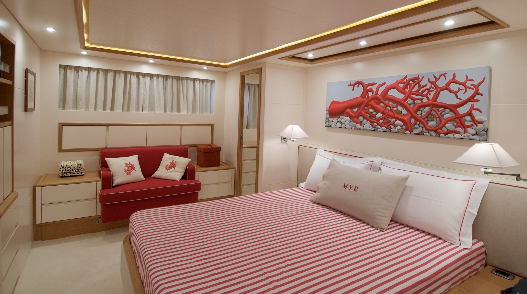 [24m-Yacht-RIVIERA]-5699-156.jpg