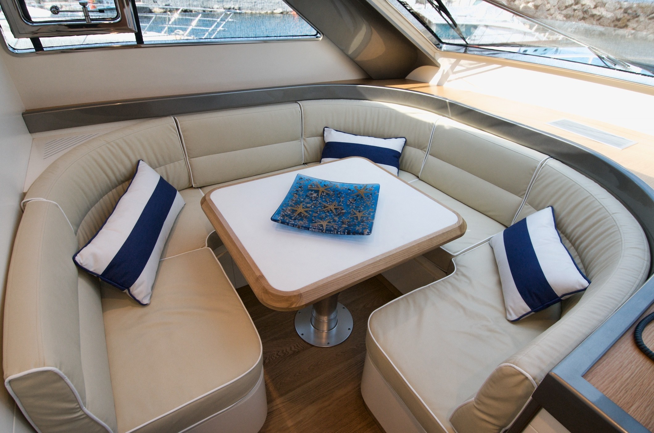 [24m-Yacht-RIVIERA]-5699-27.jpg