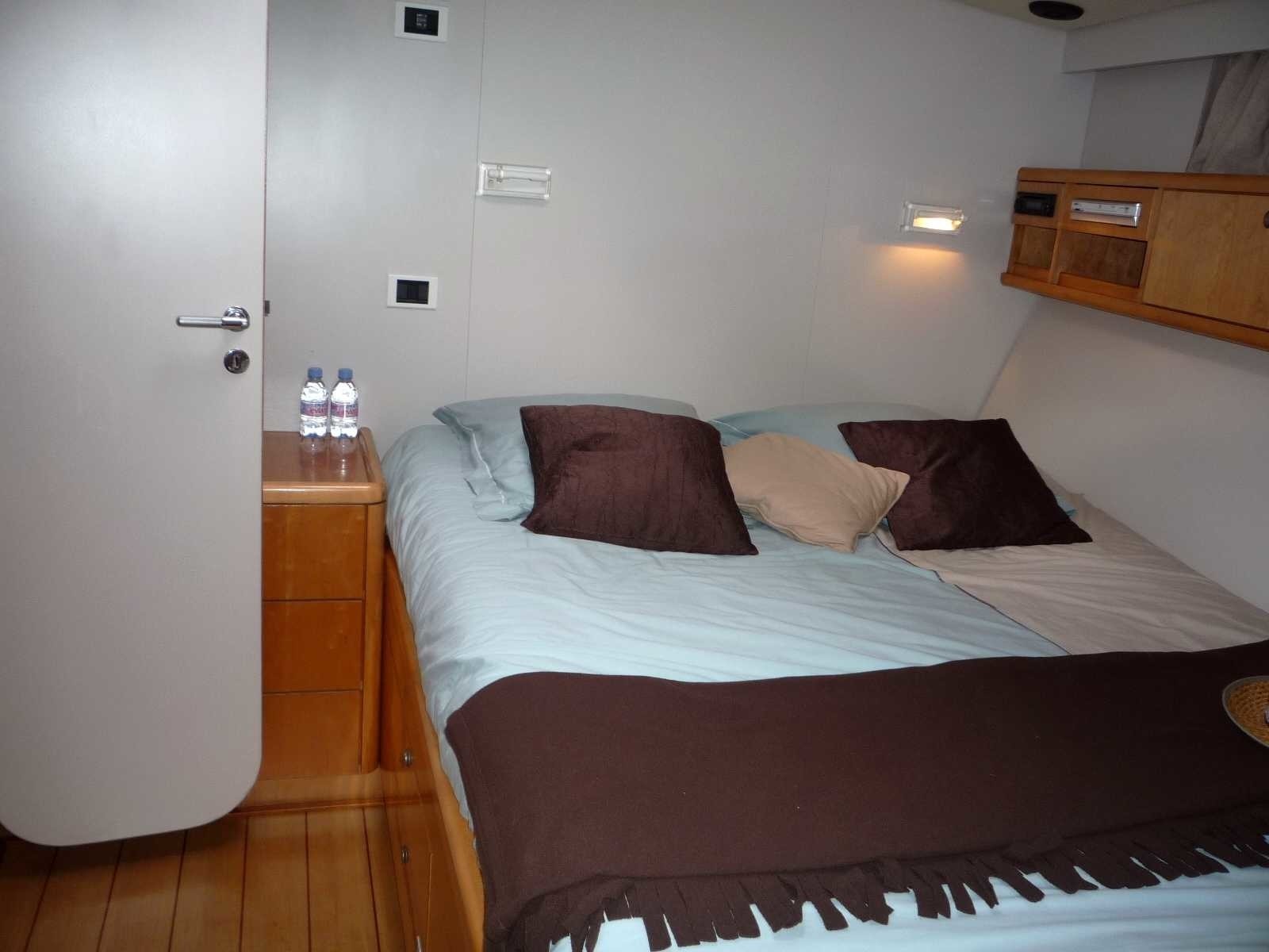 [25m-Yacht-DJANGO-TOO]-5775-104.jpg