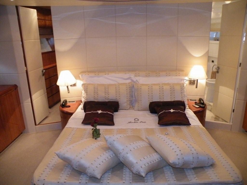 [25m-Yacht-JACKIE-ONE]-5797-27.jpg