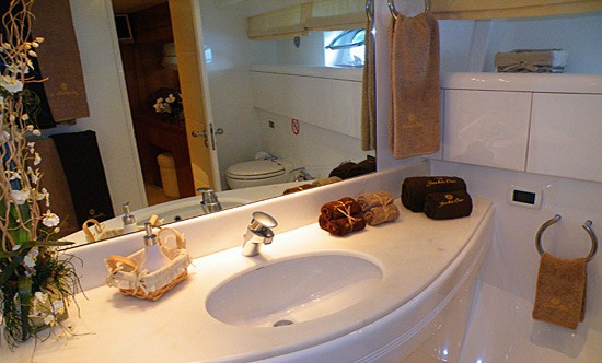 [25m-Yacht-JACKIE-ONE]-5797-55.jpg