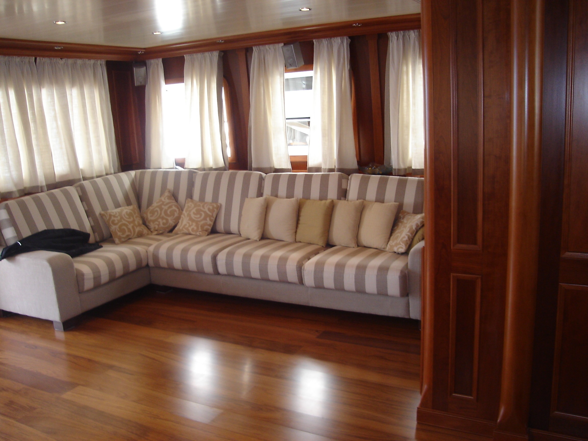 [25m-Yacht-POPOTINE]-5824-102.jpg