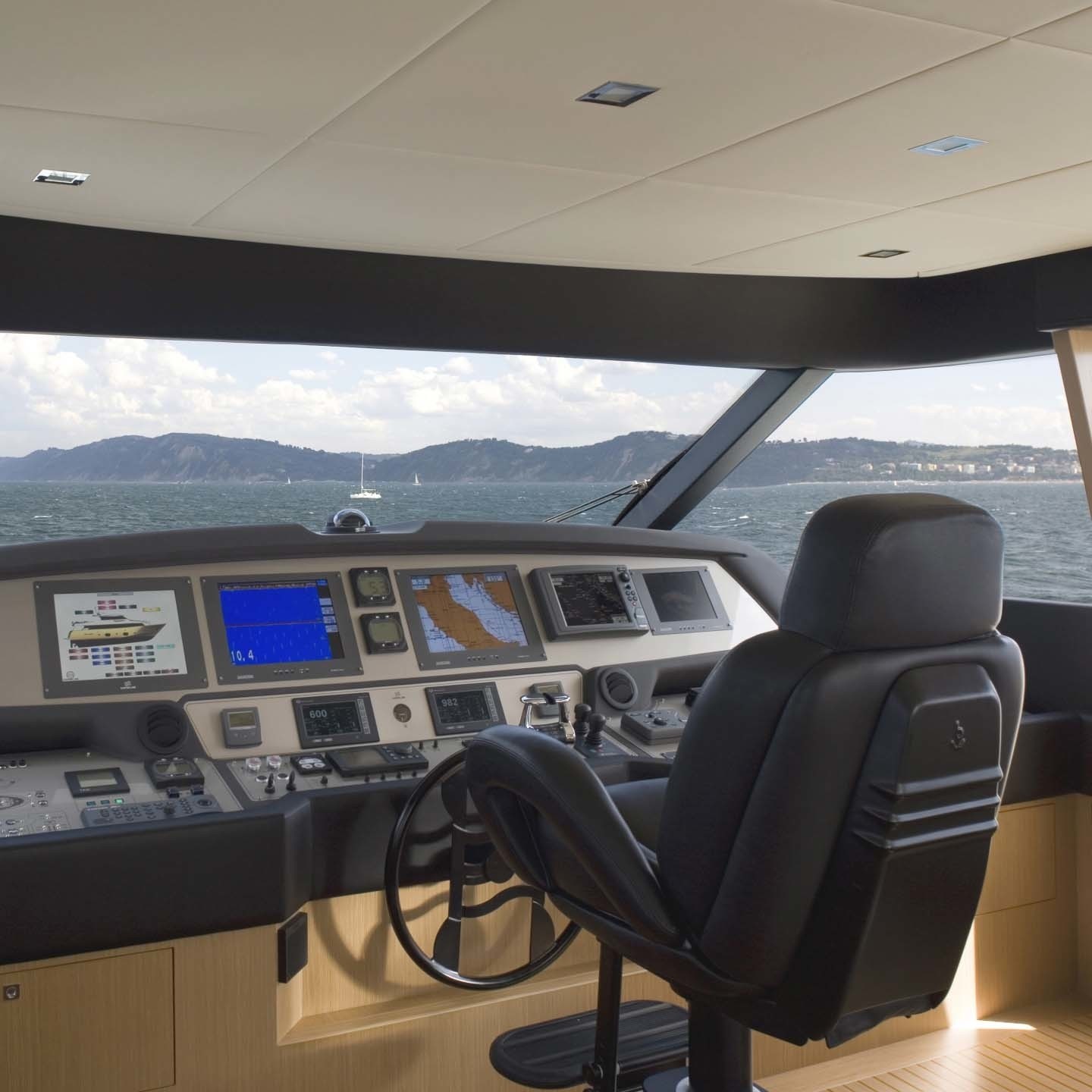 [26m-Yacht-LA-PAUSA]-5701-27.jpg