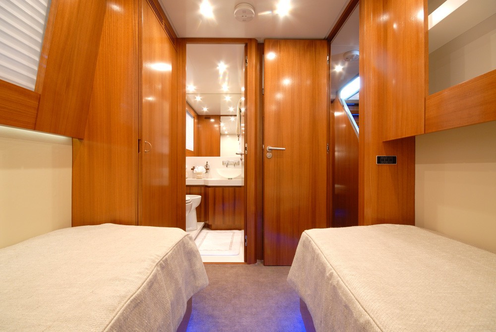 [26m-Yacht-LARMERA]-5899-188.jpg