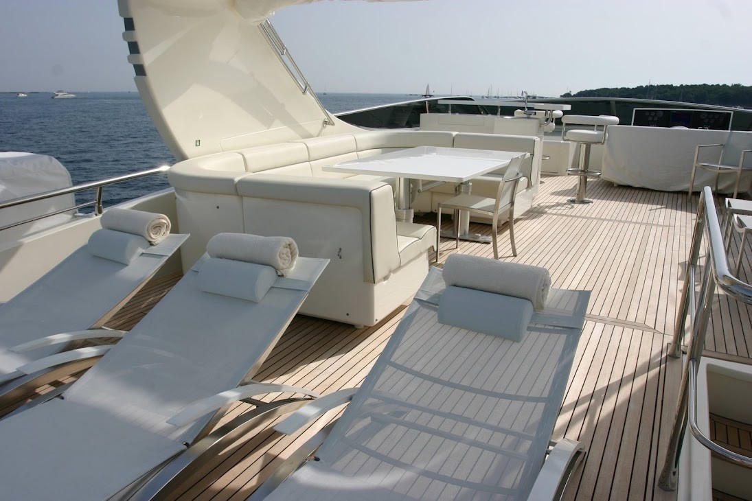 [26m-Yacht-LARMERA]-5899-41.jpg