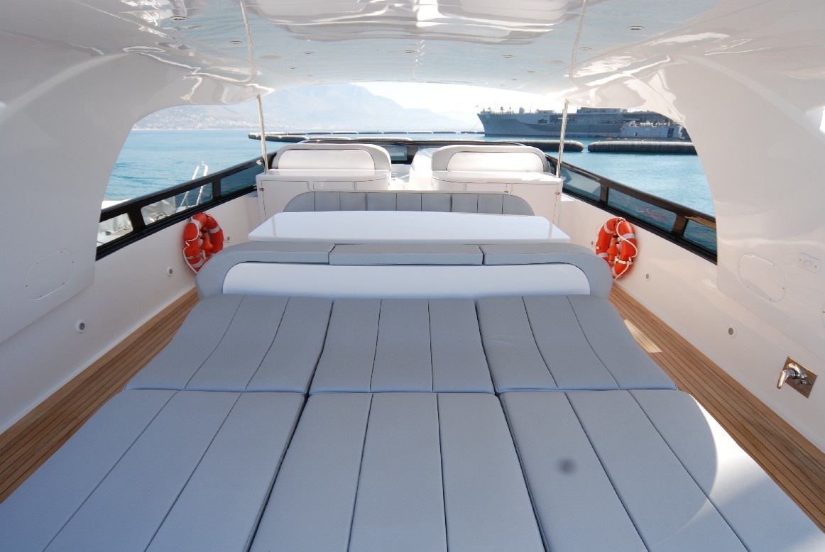 [27m-Yacht-NIKCA]-5713-37.jpg