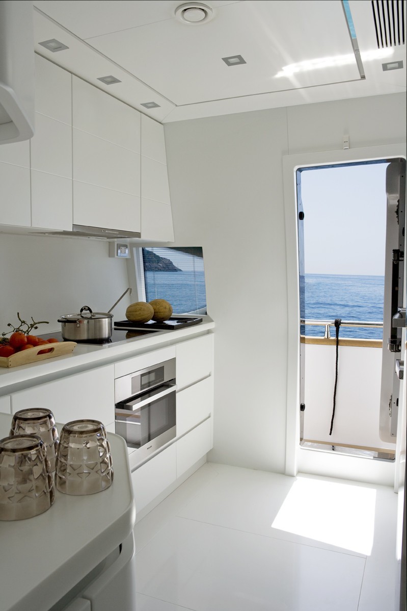 [27m-Yacht-NIKCA]-5713-88.jpg