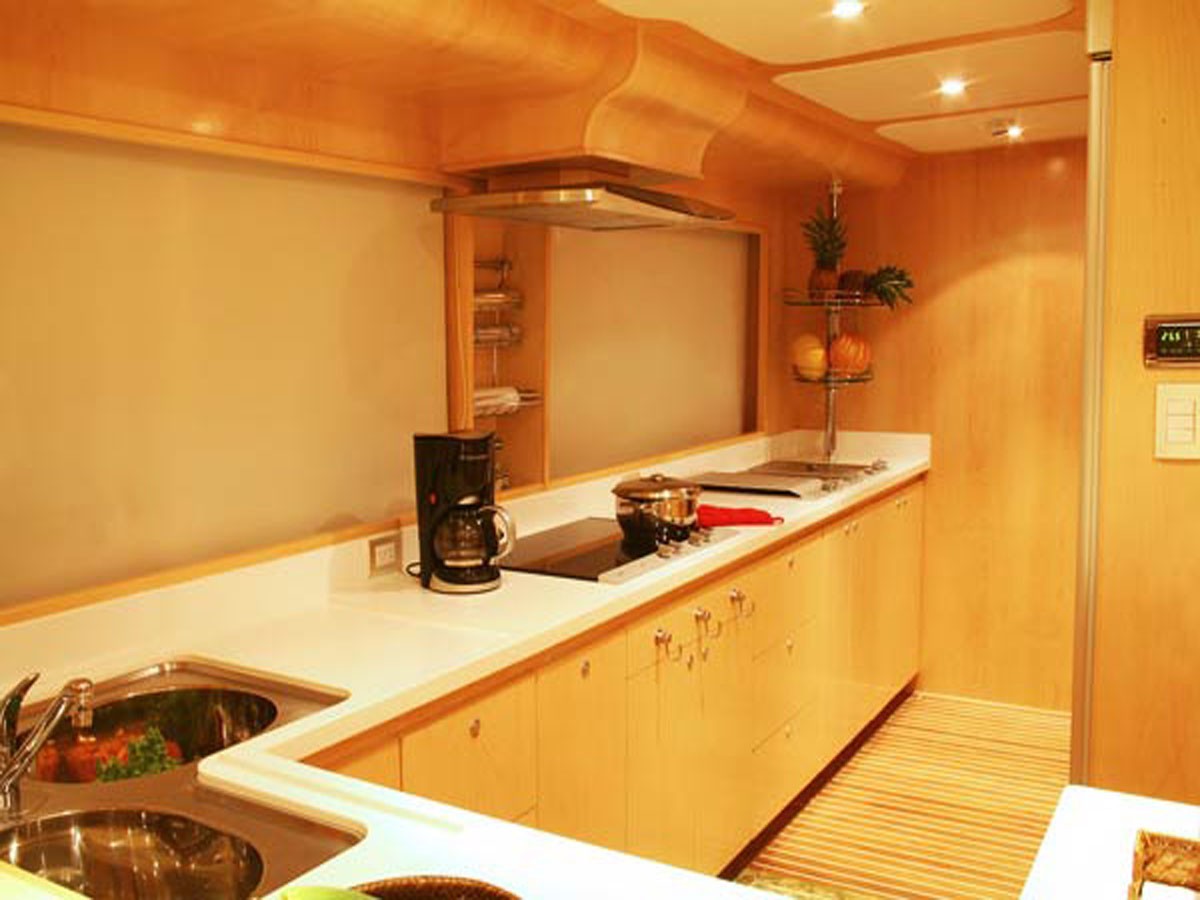 [29m-Yacht-BERADA]-5627-46.jpg