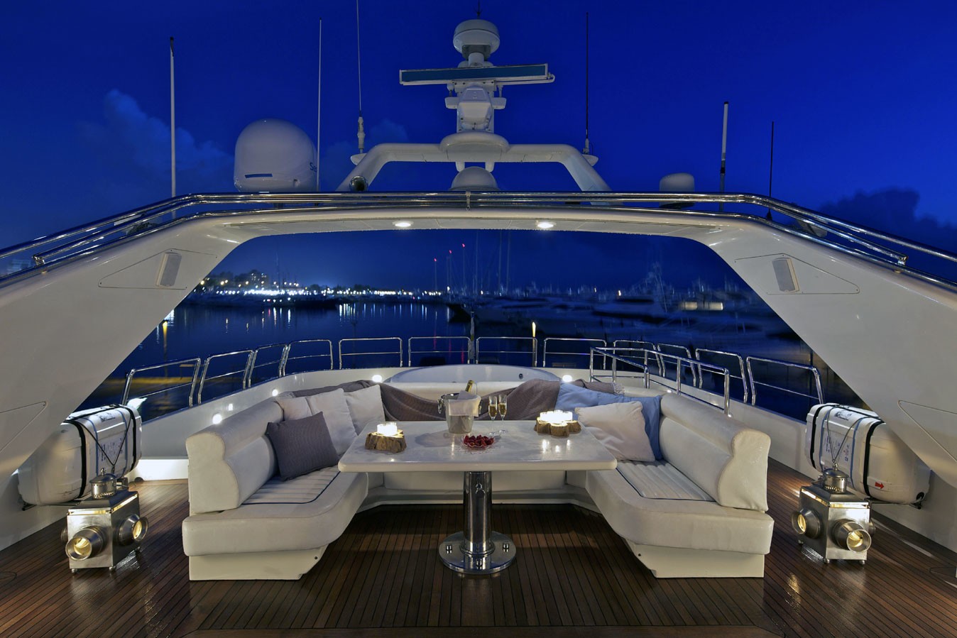 [29m-Yacht-NONI]-5706-89.jpg