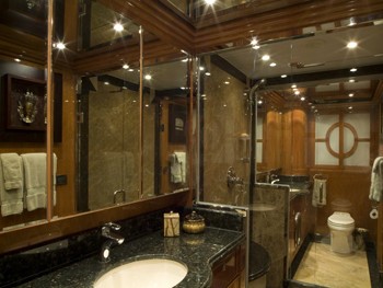 [29m-Yacht-TIGERS-EYE]-5907-127.jpg