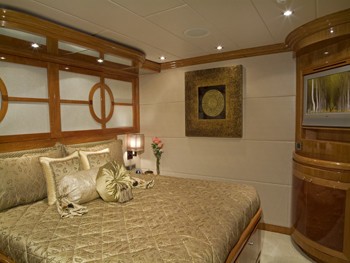 [29m-Yacht-TIGERS-EYE]-5907-146.jpg