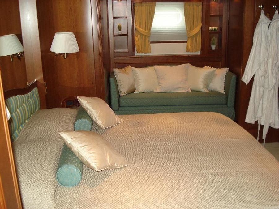 [30m-Yacht-ENIGMA]-5829-47.jpg