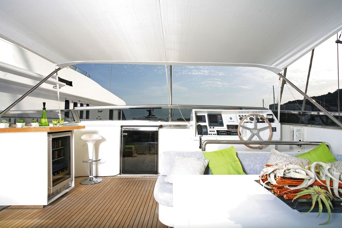 [30m-Yacht-LADY-LUCK]-5367-164.jpg