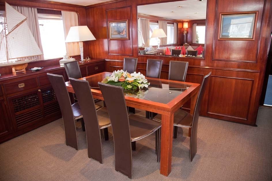 [30m-Yacht-LADY-ROXANNE]-5809-106.jpg