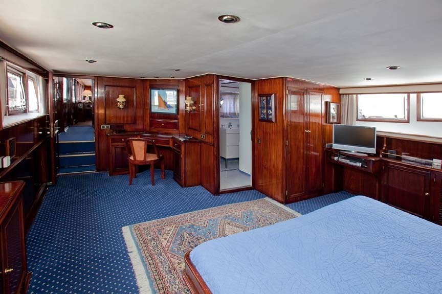 [30m-Yacht-LADY-ROXANNE]-5809-170.jpg