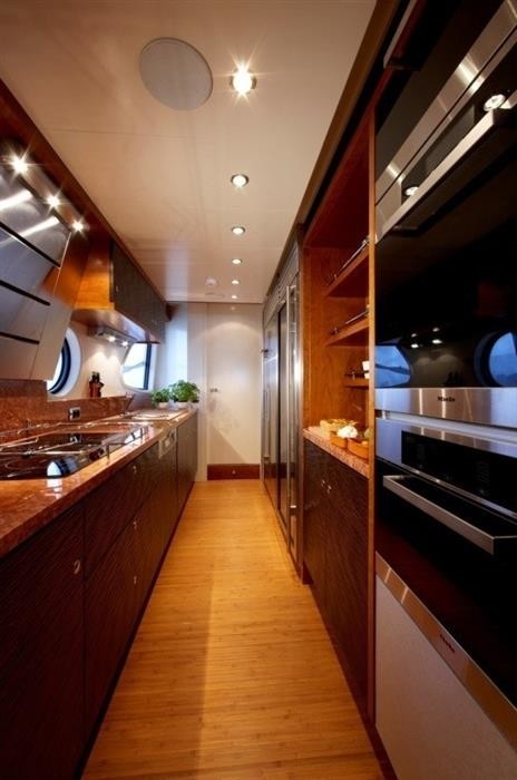 [30m-Yacht-MAXIMUS]-5879-128.jpg