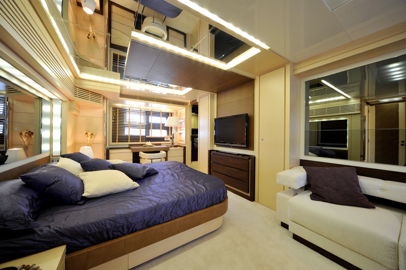 [31m-Yacht-ASTRO]-5657-108.jpg