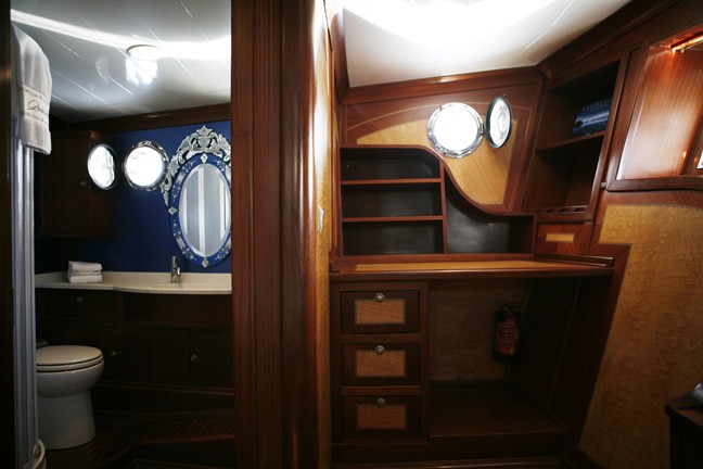 [32m-Yacht-QUASART]-5787-101.jpg