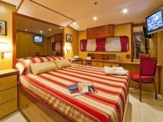 [35m-Yacht-5-FISHES]-5793-134.jpg