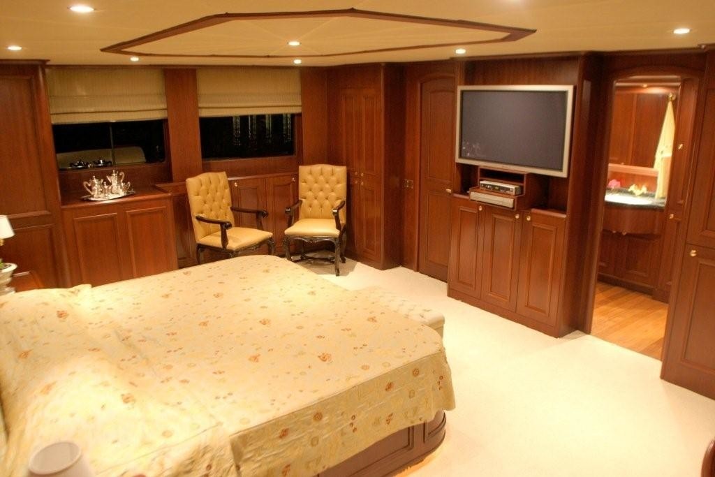 [36m-Yacht-AZURE-SKY]-5948-103.jpg