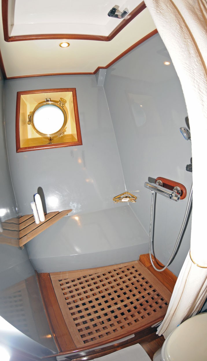 [36m-Yacht-OFELIA]-5664-121.jpg