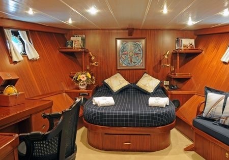 [36m-Yacht-OFELIA]-5664-127.jpg
