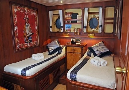 [36m-Yacht-OFELIA]-5664-130.jpg