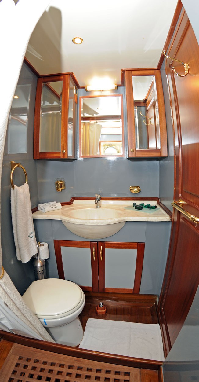 [36m-Yacht-OFELIA]-5664-191.jpg