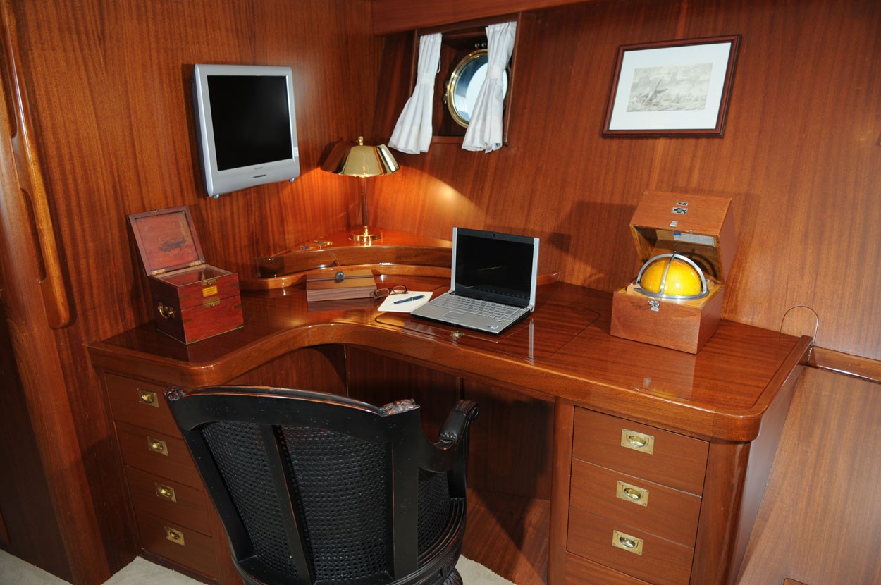 [36m-Yacht-OFELIA]-5664-49.jpg