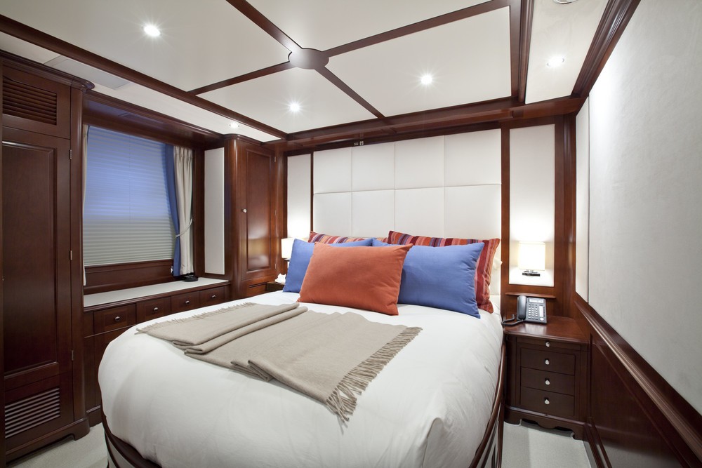 [36m-Yacht-RED-ANCHOR]-5646-87.jpg
